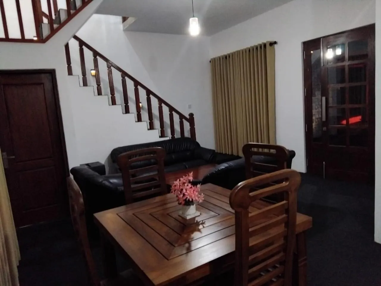 Hotel Davenport Nuwara Eliya 3*,
